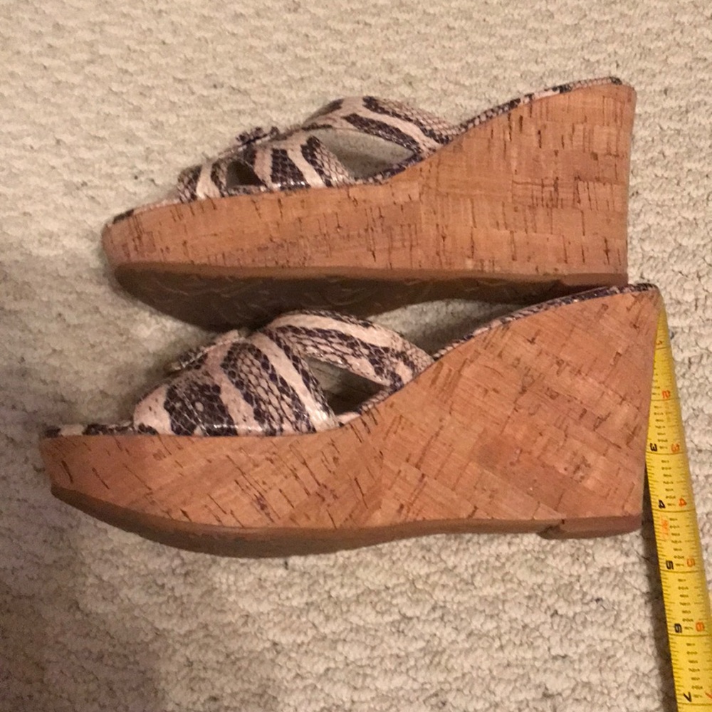 Nine West Snake Skin Wedge - Picture 3 of 5